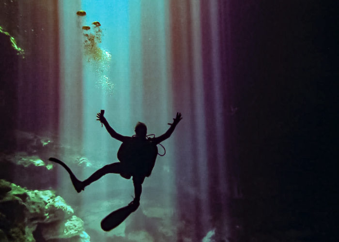 The pit cenote dive